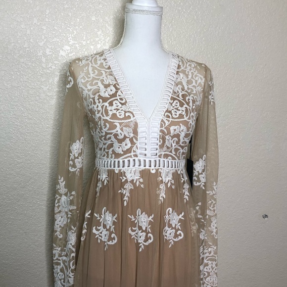 Forever 21 Maxi Dress Nude White Embroidered - Picture 3 of 11